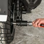 ANTIFURTO MECCANICO BLOCCA RUOTA EASYBLOCK HONDA ADV 350 / FORZA 350 - immagine 3