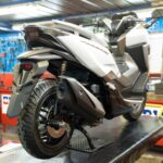 ANTIFURTO MECCANICO BLOCCA RUOTA EASYBLOCK HONDA ADV 350 / FORZA 350 - immagine 7